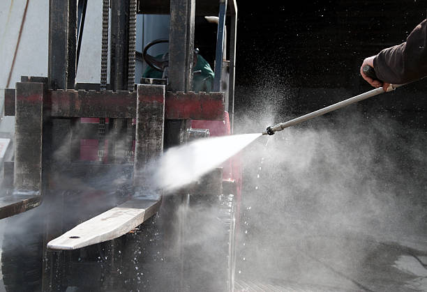 Best Driveway Pressure Washing  in Mulberry, IN